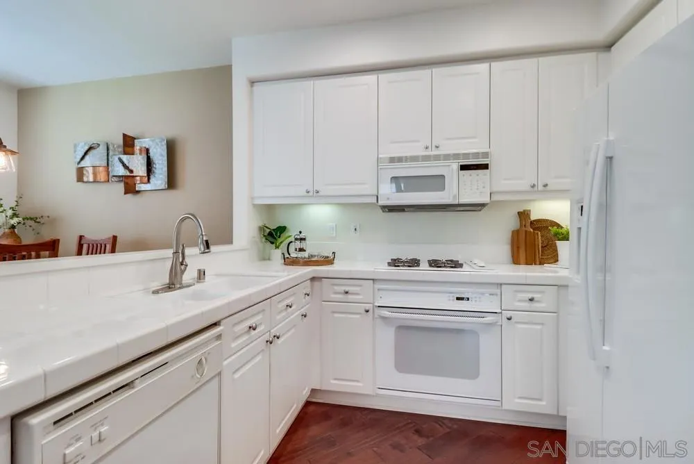 10776 Sabre Hill Dr 150, San Diego, California 92128 home-pic-15