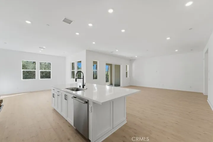 356 N Meyer Lane ~ Ready Now!