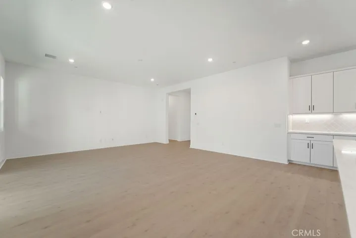 356 N Meyer Lane ~ Ready Now!