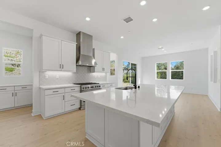 356 N Meyer Lane ~ Ready Now!