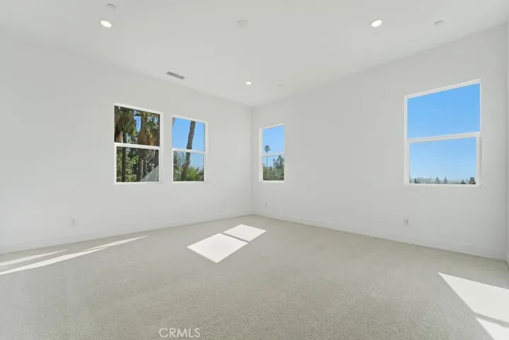 356 N Meyer Lane ~ Ready Now!