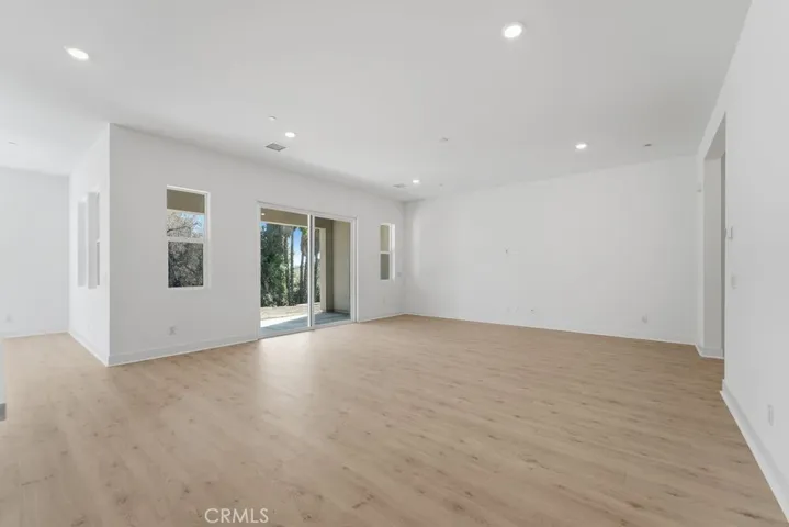 356 N Meyer Lane ~ Ready Now!