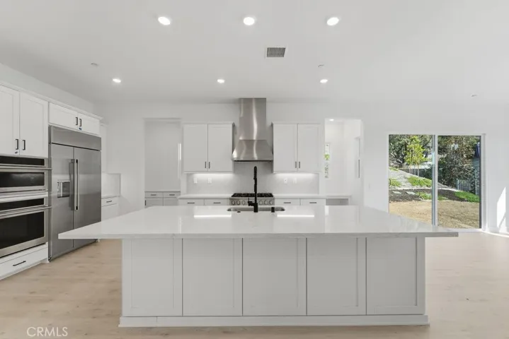 356 N Meyer Lane ~ Ready Now!