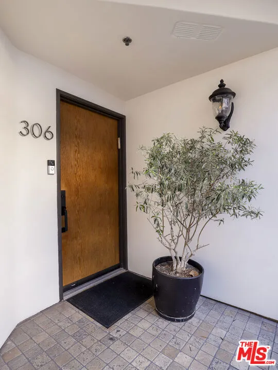 122 N Clark Drive 306, West Hollywood, California 90048 home-pic-39