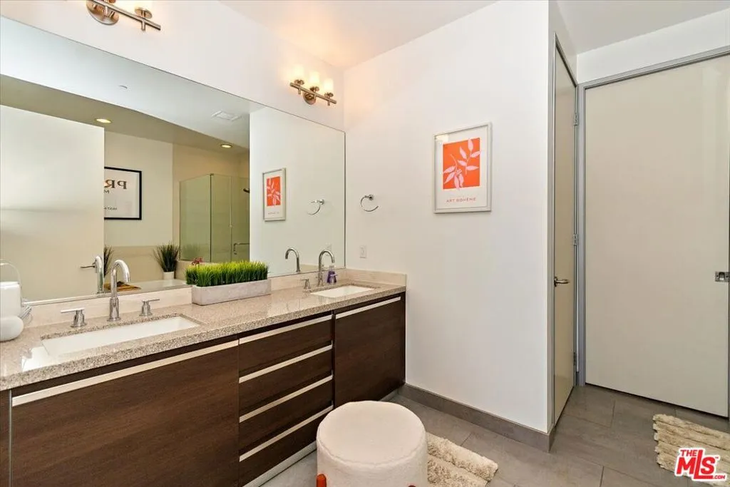 3111 Via Dolce 402, Marina Del Rey, California 90292 home-pic-13