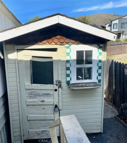 Outdoor shed
