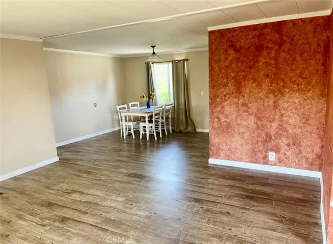 Living Area & dining