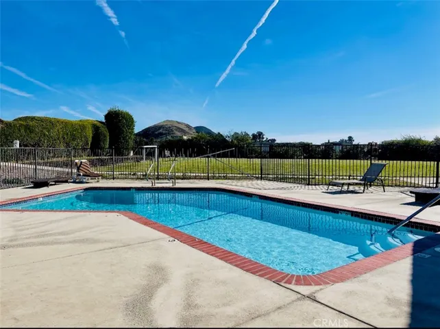 Community pool & clubhouse