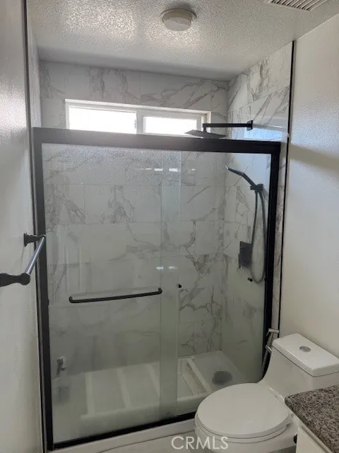 2401 W Avenue P12, Palmdale, California 93551 home-pic-26