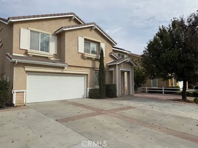 2401 W Avenue P12, Palmdale, California 93551 home-pic-1