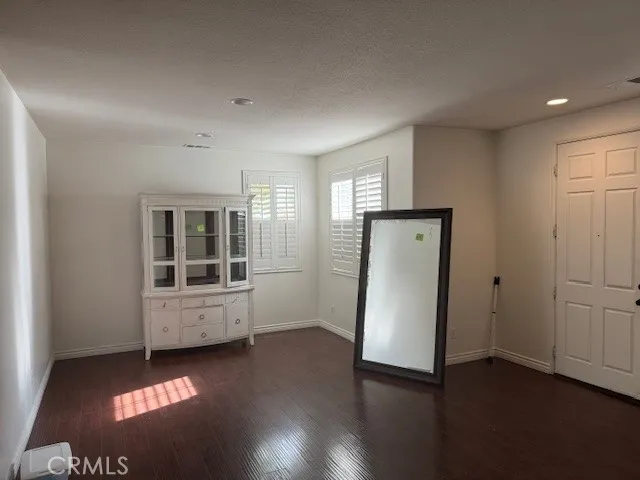 2401 W Avenue P12, Palmdale, California 93551 home-pic-5