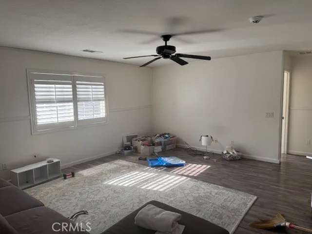 2401 W Avenue P12, Palmdale, California 93551 home-pic-20