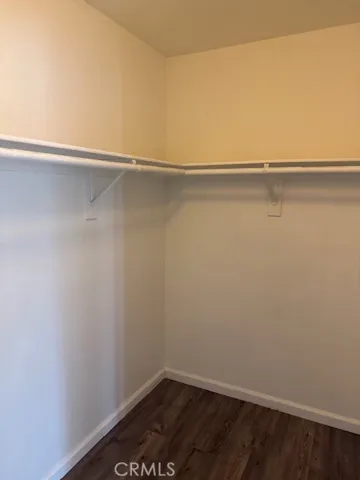 His & her walk-in closets