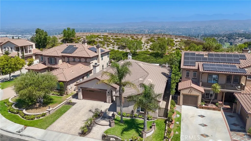 2571 N Skytop Court, Orange, California 92867 home-pic-51
