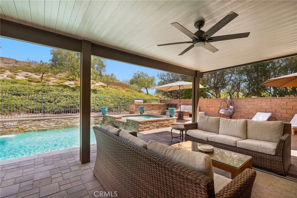 2571 N Skytop Court, Orange, California 92867 home-pic-45