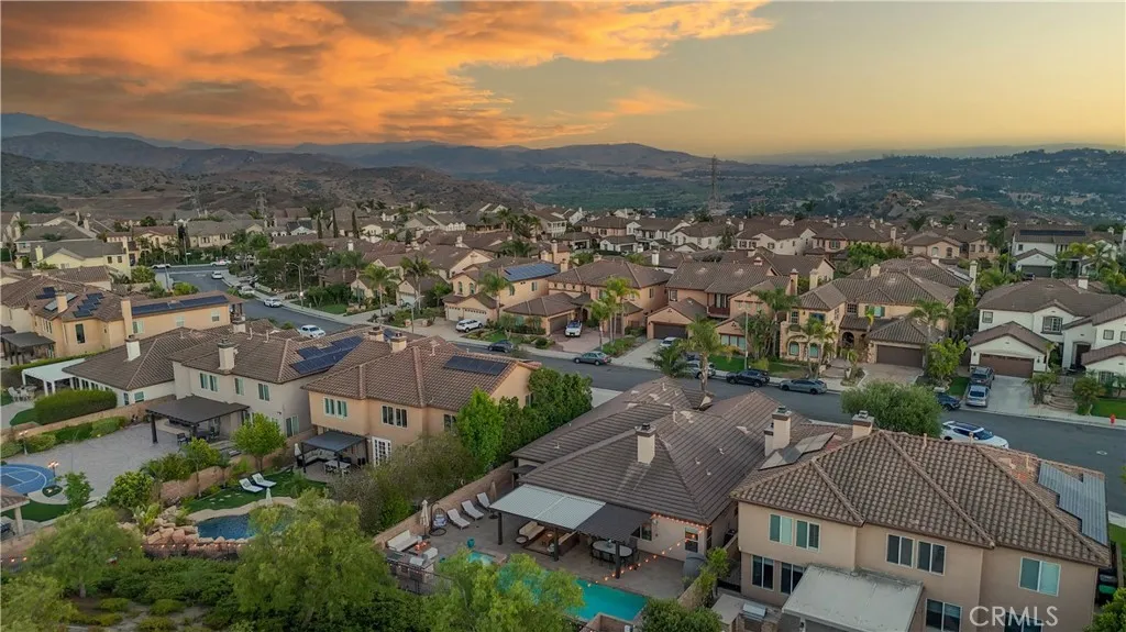 2571 N Skytop Court, Orange, California 92867 home-pic-53