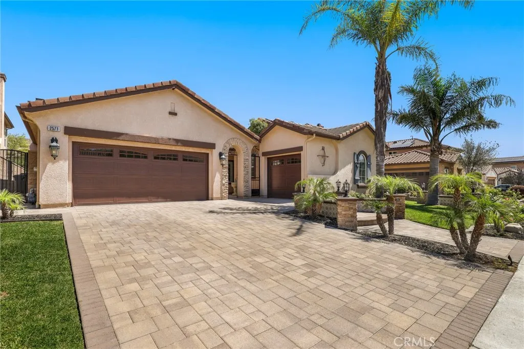 2571 N Skytop Court, Orange, California 92867 home-pic-7