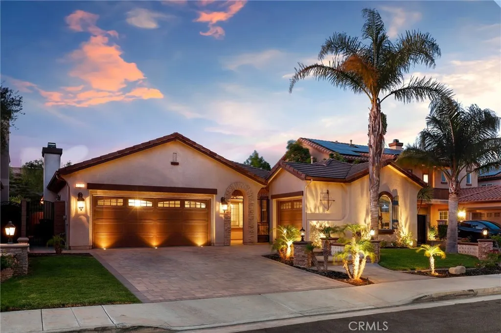 2571 N Skytop Court, Orange, California 92867 home-pic-59