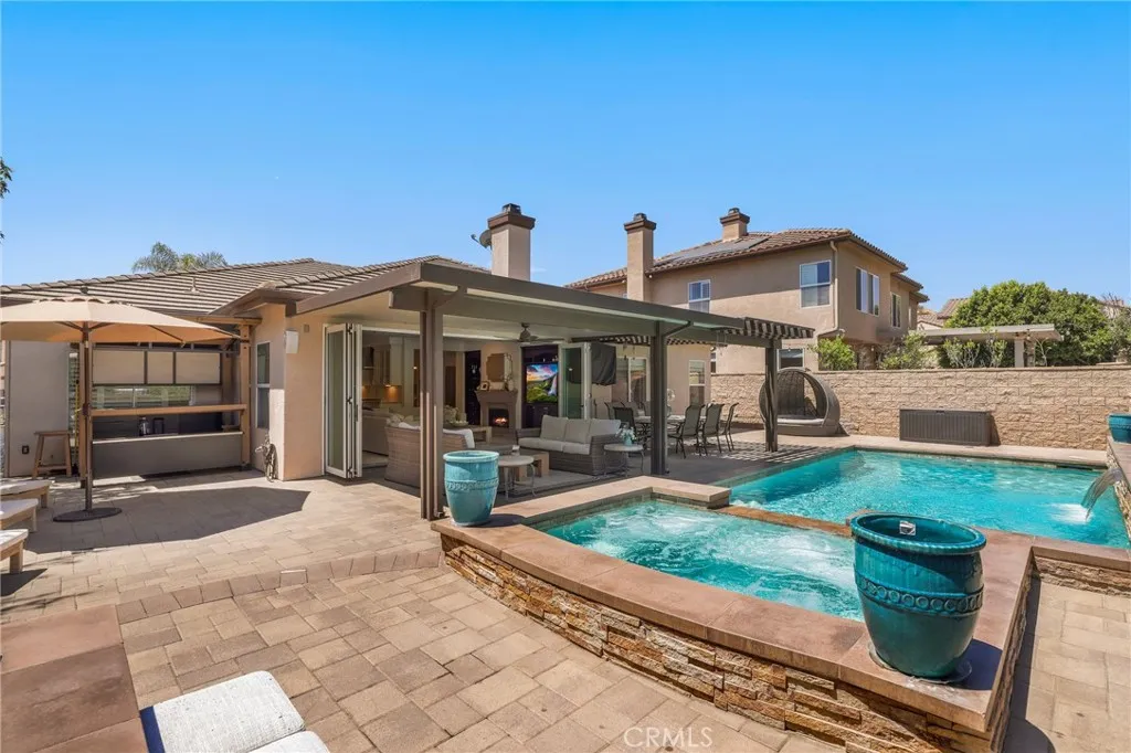 2571 N Skytop Court, Orange, California 92867 home-pic-44
