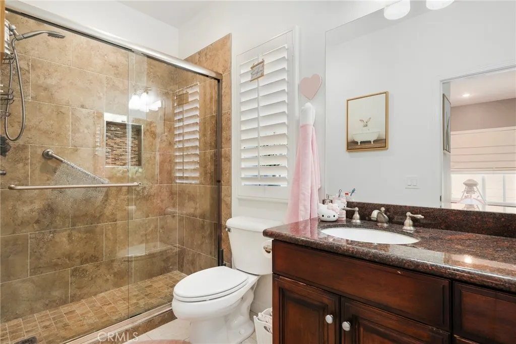 2571 N Skytop Court, Orange, California 92867 home-pic-40