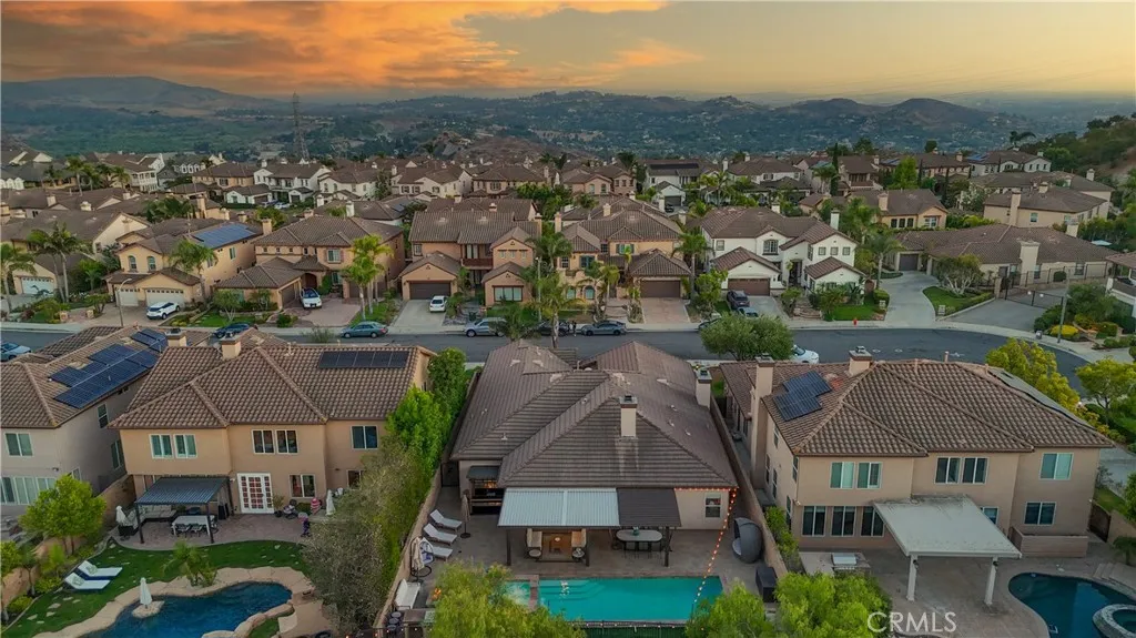 2571 N Skytop Court, Orange, California 92867 home-pic-10