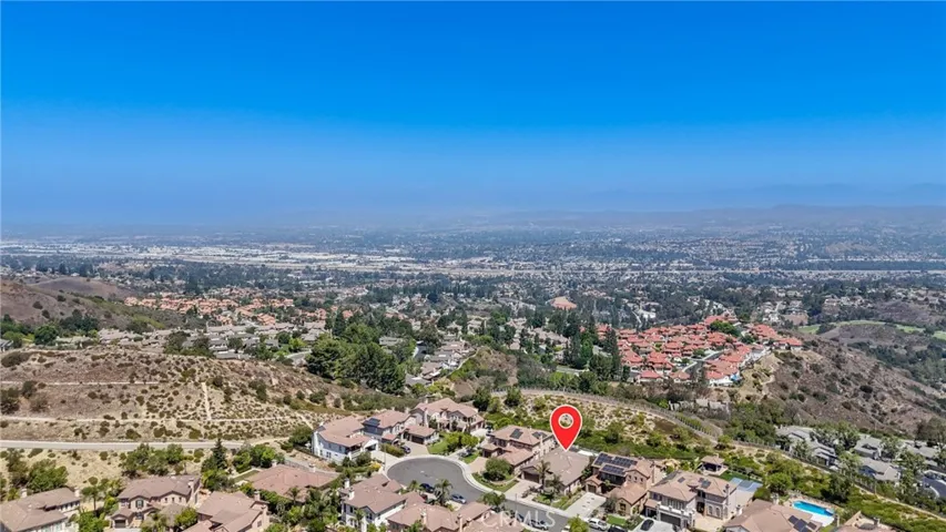 2571 N Skytop Court, Orange, California 92867