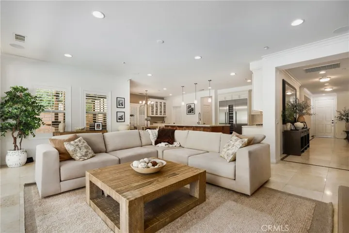 2571 N Skytop Court, Orange, California 92867