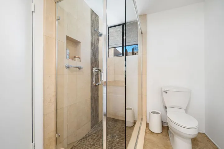 48-web-or-mls-DRRutgers_OPMG_1125_048