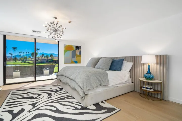 38-web-or-mls-DRRutgers_OPMG_1125_038