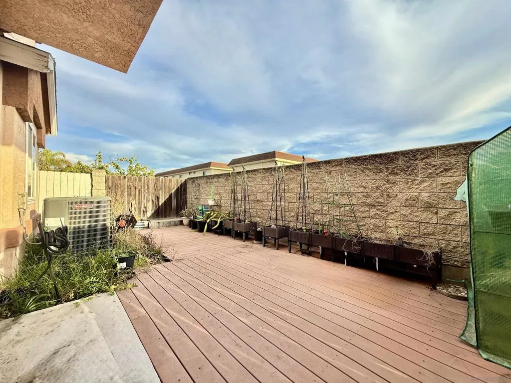 277 Oxford St G, Chula Vista, California 91911 home-pic-23