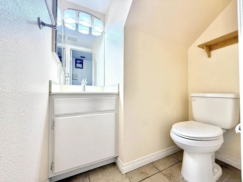 277 Oxford St G, Chula Vista, California 91911 home-pic-16