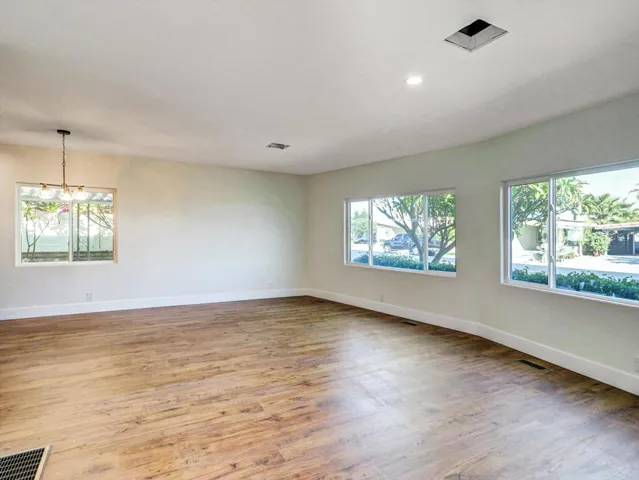 01-38525 Desert Greens Dr E-1