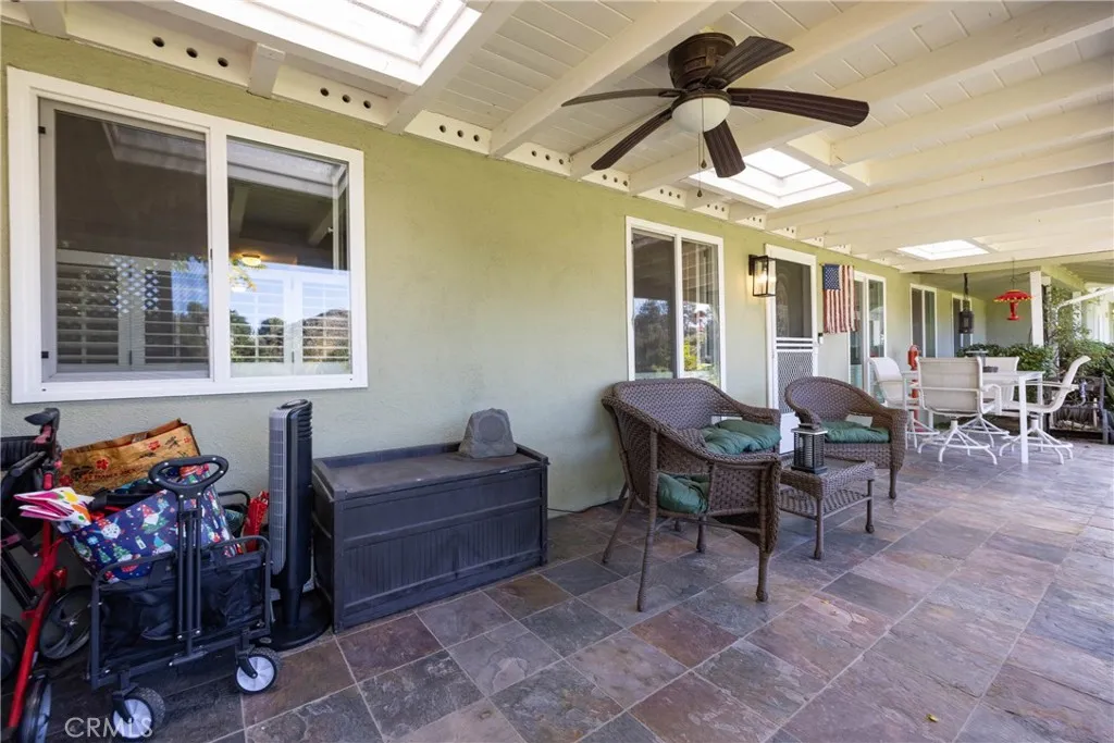 19211 Avenue Of The Oaks A, Newhall, California 91321 home-pic-30