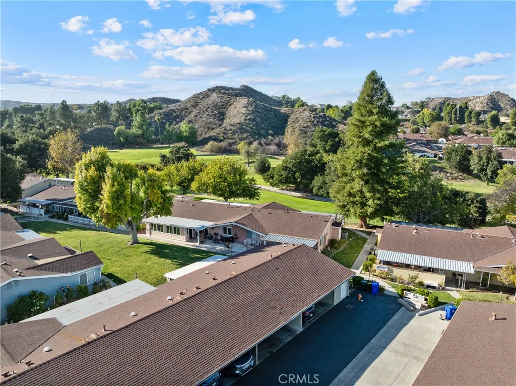 19211 Avenue Of The Oaks A, Newhall, California 91321 home-pic-37