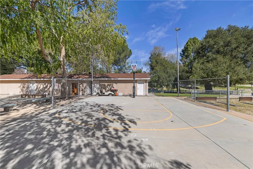 19211 Avenue Of The Oaks A, Newhall, California 91321 home-pic-50