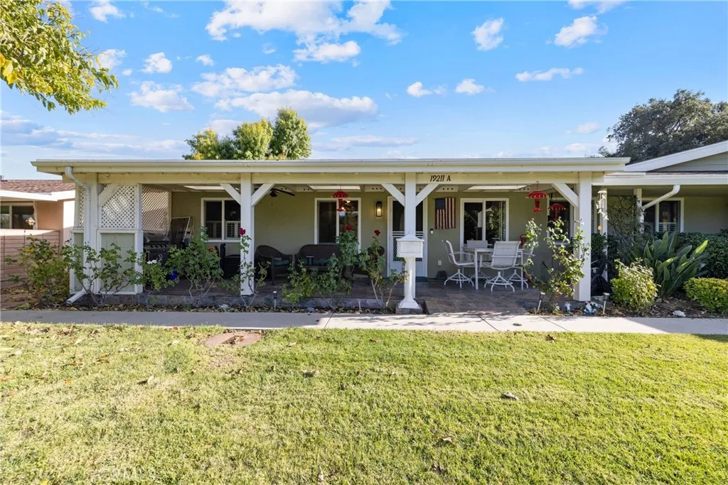 19211 Avenue Of The Oaks A, Newhall, California 91321 home-pic-55