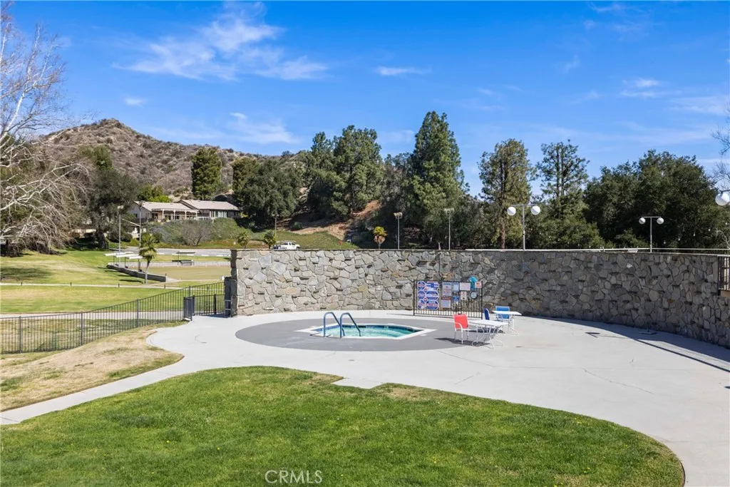 19211 Avenue Of The Oaks A, Newhall, California 91321 home-pic-44