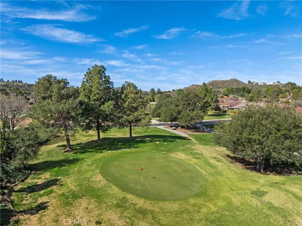 19211 Avenue Of The Oaks A, Newhall, California 91321 home-pic-36
