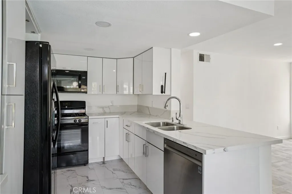 68290 Hermosillo, Cathedral City, California 92234 home-pic-21