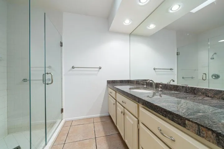 51-web-or-mls-DRDuke_OPMG_1125_051