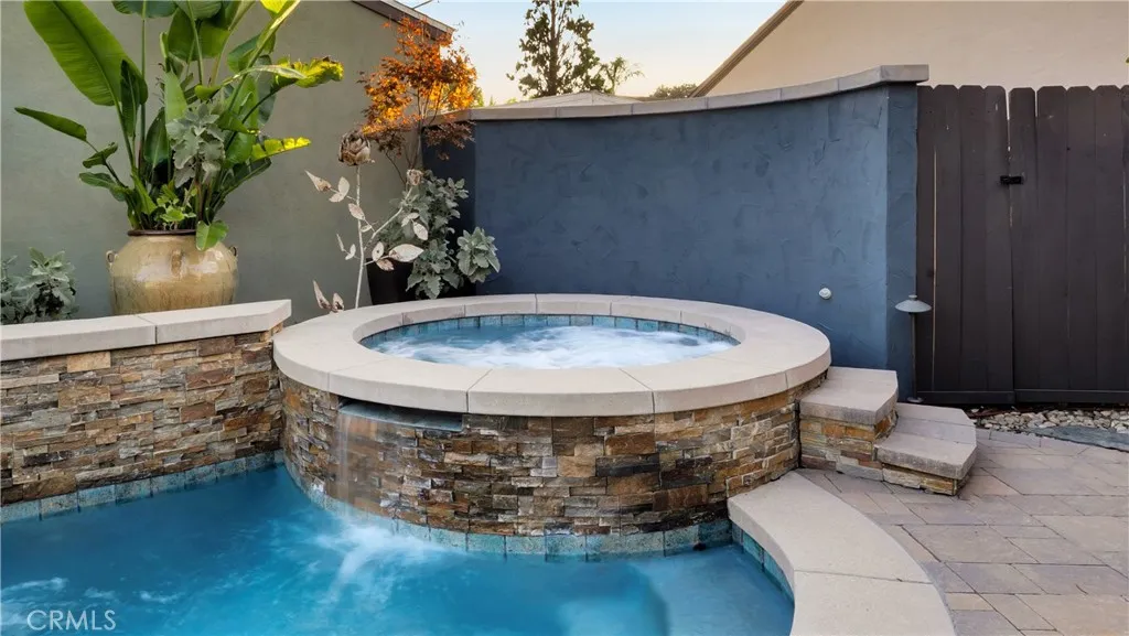 2510 N Park Boulevard, Santa Ana, California 92706 home-pic-60
