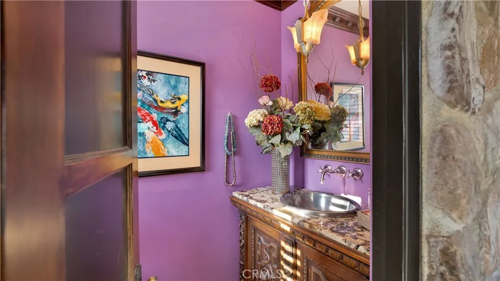 2510 N Park Boulevard, Santa Ana, California 92706 home-pic-37