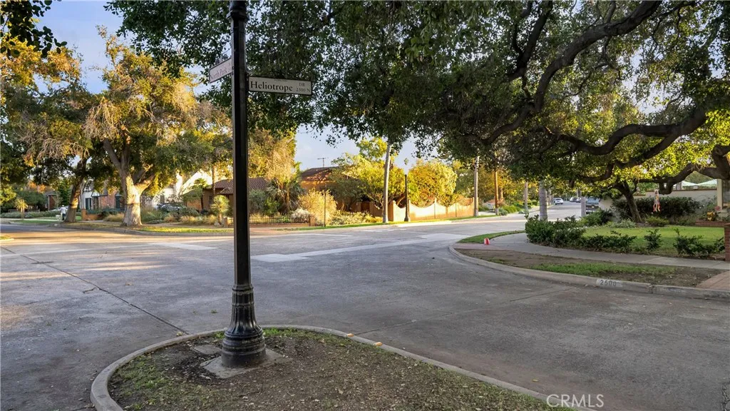 2510 N Park Boulevard, Santa Ana, California 92706 home-pic-4