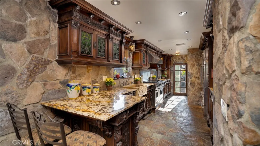 2510 N Park Boulevard, Santa Ana, California 92706 home-pic-23