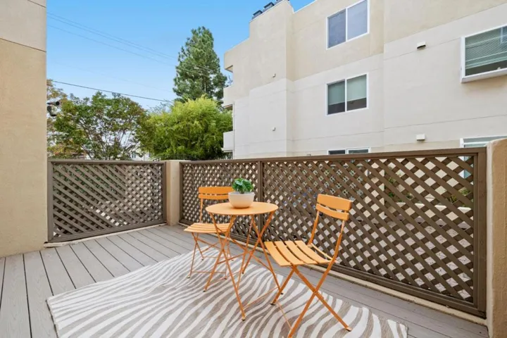 30 Lorton Avenue 105, Burlingame, California 94010