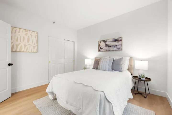 30 Lorton Avenue 105, Burlingame, California 94010