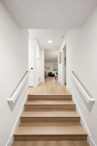 30 Lorton Avenue 105, Burlingame, California 94010