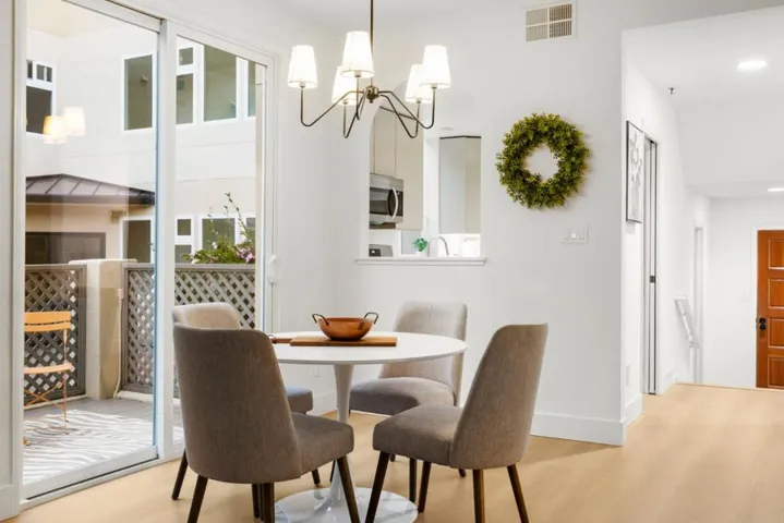 30 Lorton Avenue 105, Burlingame, California 94010
