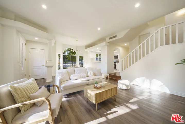 4520 Pennsylvania Avenue 119, La Crescenta, California 91214