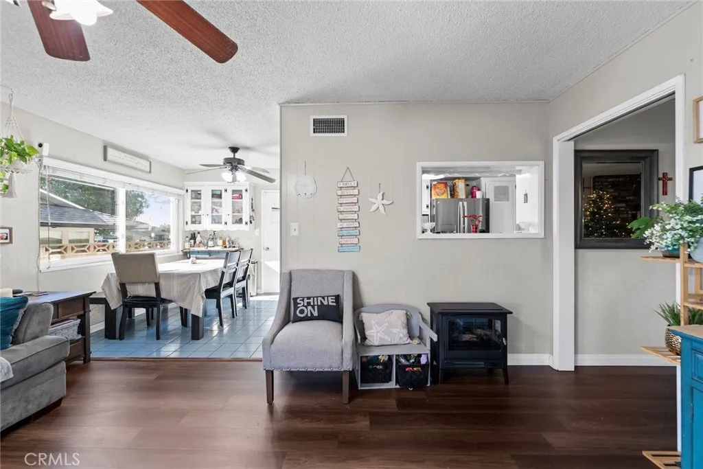 2066 Royalty, Pomona, California 91767 home-pic-6